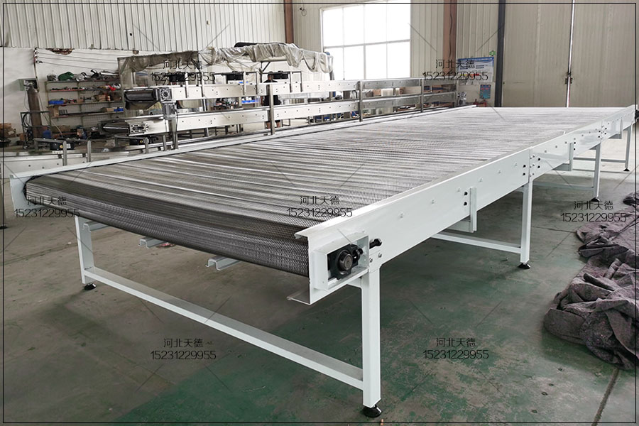 網(wǎng)帶輸送機